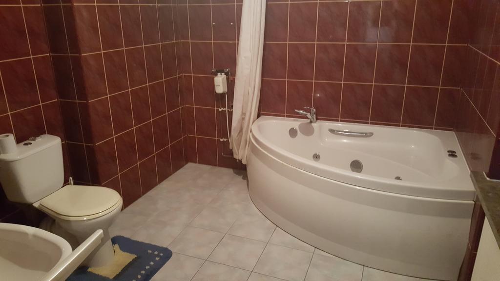 Apartamento Pod srebrną różą Chęciny Exterior foto